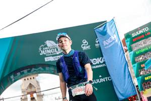 BIB: 140, 5088
                            <button type="button" onclick="openModal(24870354)" class="btn btn-primary btn-sm float-right btn-popup" data-toggle="modal" data-target=".modal-high-quality">
                        <i class="fas fa-shopping-cart"></i> Add to Cart
                    </button>
                                            <button type="button" onclick="isThisMe(24870354, true)" class="btn btn-success btn-sm float-right btn-popup btn-isme hidden" data-toggle="tooltip" data-placement="bottom" title="นี่คือรูปของคุณใช่ไหม คลิกที่นี่เพื่อเอาเข้าอัลบั้ม">
                        <i class="fas fa-plus"></i> Add to album
                    </button>
                    <button type="button" onclick="isThisMe(24870354, false)" class="btn btn-warning btn-sm float-right btn-popup btn-isnotme hidden">
                        <i class="fas fa-ban"></i> Remove from album
                    </button>